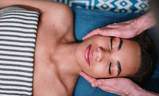 Peau en manque de fermeté : que faire pour raffermir ma peau ?