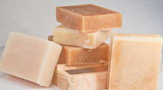 Pourquoi privilégier un savon saponifié à froid ?